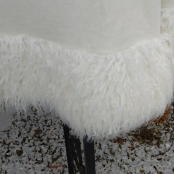 NWOT Mod|x Knit Long Sleeve Scoop Neck Faux Fur Trim Sweater Sz S, Quiet Luxury - Picture 6 of 9